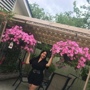 Meet your Posher, Yusely